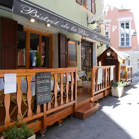 Hotel De La Paix